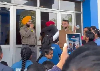 Dbu Controversy: देश भगत यूनिवर्सिटी में हंगामा, धरने पर बैठे छात्र और खिलाड़ी; यूनिवर्सिटी प्रबंधन पर लगाए गंभीर आरोप 7 25 1 3