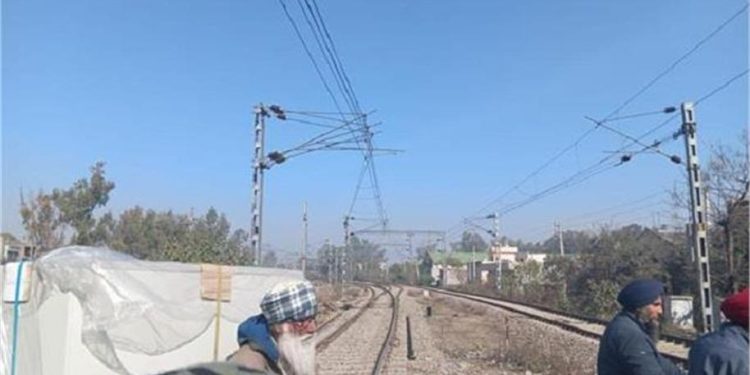 Tarn Taran News: तरनतारन में 3 दिनों तक बंद रहेंगे ये रेलवे फाटक, जानें वैकल्पिक रास्ते और बंद होने की वजह 1 35