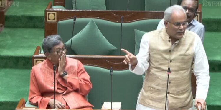 छत्तीसगढ़ सदन में 'परिवहन' पर घमासान! भूपेश बघेल का तीखा हमला— &Quot;मंत्री का विभाग पर कंट्रोल नहीं&Quot;; विपक्ष ने किया वॉकआउट 1 4 12