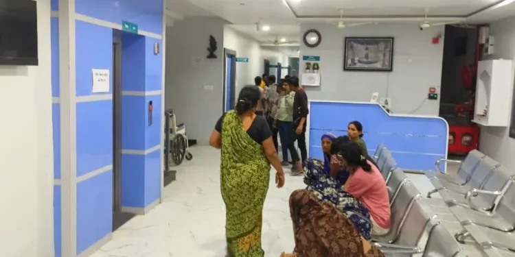 Ratlam Measles Death: रतलाम में खसरे से मासूम की मौत, स्वास्थ्य विभाग की लापरवाही आई सामने; 5 दिन बाद दी जानकारी, अलर्ट जारी 1 9 1 3