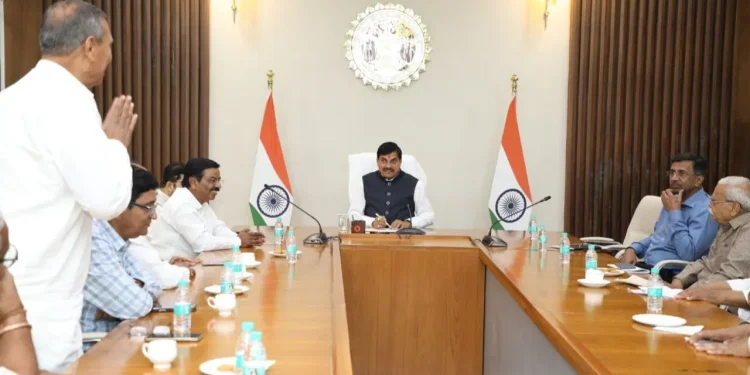 cm mohan yadav bus transporters