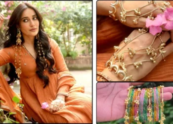 Eid 2026 Fashion Tips: ईद लुक को परफेक्ट बनाने के लिए ये 5 एक्सेसरीज हैं लाजवाब, कश्मीरी चूड़ियों और हाथफूल का बढ़ा क्रेज; देखें पूरी लिस्ट 9 eid fashion accessories