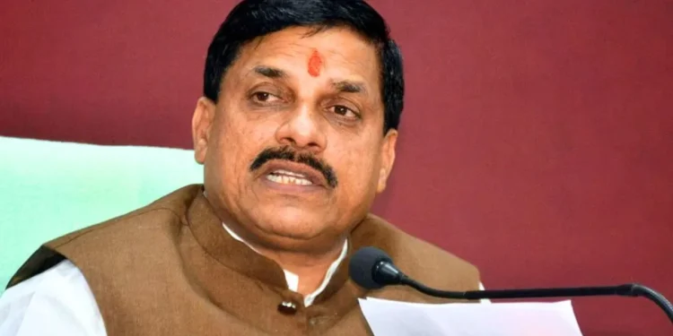 ममता बनर्जी पर भड़के Cm मोहन यादव! बोले- 'राष्ट्रपति का अपमान बर्दाश्त नहीं, तुरंत माफी मांगें दीदी'; बंगाल से एमपी तक सियासी बवाल 1 mp cm mohan yadav