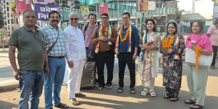 'धमाकों से दहल उठा था दुबई...' खौफ के साए में जबलपुर लौटे लोगों ने सुनाई रोंगटे खड़े करने वाली आपबीती 1 mp news 1280 720 2026 03 07t112249.227