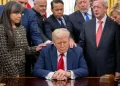 trump pray