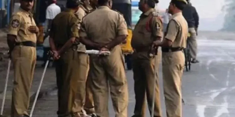 Noida News: होली से पहले नोएडा में 5 दिन के लिए धारा 163 लागू, बिना परमिशन नहीं होंगे सामूहिक कार्यक्रम 1 up news 1280 720 2026 03 01t100654.444
