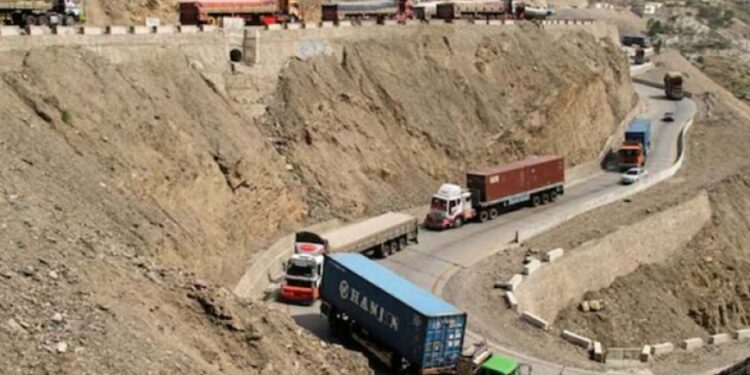 अफगानिस्तान ने बदला रास्ता, पाकिस्तान को अरबों डॉलर के व्यापार का झटका 1 2311 689712073634895438128345514829736 751373 481478005127 596988906202