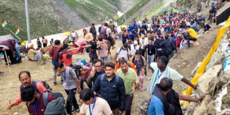 अमरनाथ यात्रा पर मौसम की मार, लगातार चौथे दिन भी नहीं खुला रास्ता, यात्रा ठप 1 3108 862230149863699751 259142597947881667 865966 110393962079 745311 132