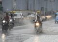 Weather Alert: गुजरात से जम्मू-कश्मीर और यूपी तक Imd का रेड अलर्ट, कई जिलों में भारी बारिश की चेतावनी 19 3275 weather alert 618183196377369473 520490 323302347334811 343351826411390371 287