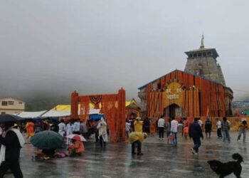 Uttarakhand Weather: फ्लैश फ्लड का खतरा, केदारनाथ यात्रा रोकी गई; 850 श्रद्धालु फंसे 9 5585 uttarakhand weather 236925367230285 977037175965 669729 012462370603 014783356660