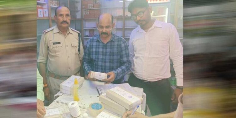 मिलावट के खिलाफ खाद्य विभाग की बड़ी कार्रवाई, पांच प्रतिष्ठानों से लिए खाद्य पदार्थों के नमूने 1 1081 206633805805435630 635921 337727793635887 274661573683626 621212339
