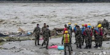 भोटेकोशी नदी में फिर बढ़ा जलस्तर, नेपाल में नई आपदा की आहट; कई इलाकों में अलर्ट