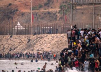 सेउटा में बड़ा माइग्रेंट संकट: 60 हजार लोगों की घुसपैठ, 67 की मौत के बाद बढ़ा तनाव 5 6494 161886702677243 336735536 204376560845 030271935147205276642554732