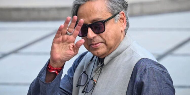 ‘कॉकरोच जितना असरदार नहीं रहा कांग्रेस का प्रदर्शन’, शशि थरूर ने फिर उठाए पार्टी पर सवाल 1 8019 363930159445241162 746269092840647 605044035215018646 586076513