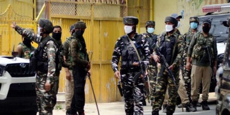 Crpf के 600 जवानों के लिए ₹4.54 करोड़ मंजूर, बर्फीले मोर्चों पर मिलेंगे खास उपकरण 1 8479 crpf 977790 600 633142311660073054 537012 452440954 965 54 638573590042321 522