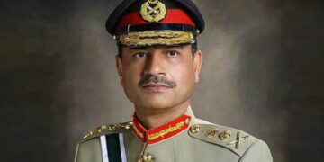 क्या पाकिस्तान में तख्तापलट की तैयारी कर रहे हैं आसिम मुनीर? चौतरफा संकट के बीच बढ़ी हलचल