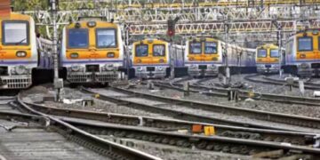 मुंबई लोकल यात्रियों के लिए बड़ी खुशखबरी! रेलवे ने 238 नई AC ट्रेनों को दी मंजूरी