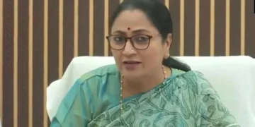 SIR विवाद पर CM रेखा गुप्ता का विपक्ष पर हमला, बोलीं- ‘जनता को गुमराह करने की कोशिश’