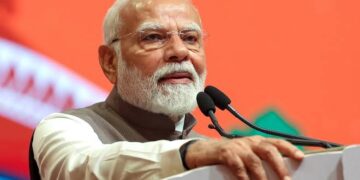 पीएम मोदी ने आर्थिक वृद्धि को सराहा, वैश्विक शांति के लिए संवाद-कूटनीति को बताया जरूरी