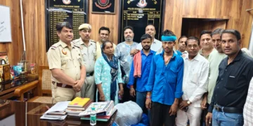 नन्ही की हिम्मत और इंसानियत की मिसाल, गांधी नगर मार्केट में दिखी मानवता