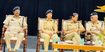 दिवाली तक CBD ग्राउंड में प्रदर्शन पर रोक लगाने की मांग, व्यापारियों ने ट्रैफिक अधिकारियों के सामने उठाया मुद्दा