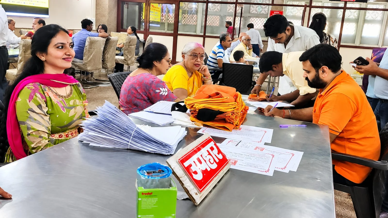 विवेक विहार में रक्तदाताओं ने पेश की सेवा की मिसाल, सनातनी विनोद कुमार बिंदल के मंदिर शिविर में 237 यूनिट रक्त संग्रह 5 विवेक विहार में रक्तदाताओं ने पेश की सेवा की मिसाल, सनातनी विनोद कुमार बिंदल के मंदिर शिविर में 237 यूनिट रक्त संग्रह