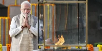 महात्मा गांधी की 157वीं जयंती आज, राजघाट पहुंचकर PM मोदी और राष्ट्रपति मुर्मू ने दी श्रद्धांजलि